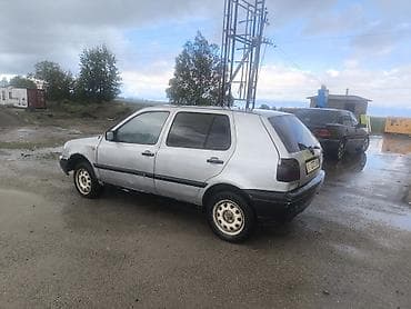 Volkswagen Golf: 1996 г., 1.6 л, Механика, Бензин, Лифтбек