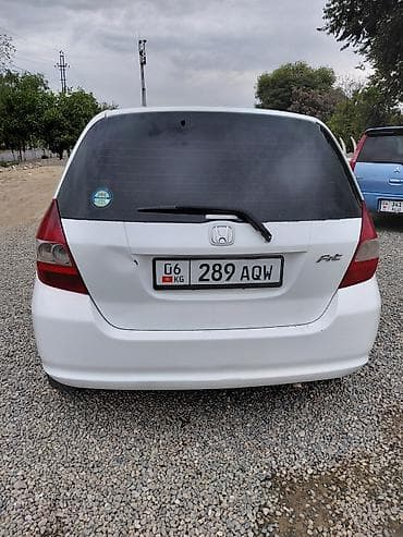 211 2 7: Honda Fit: 2003 г., 1.3 л, Автомат, Бензин, Хэтчбэк — 4
