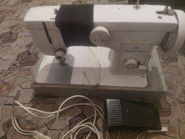 70 сом: Продаю швейные машинки в рабочем состоянии ножная Feiyue ножная — 1