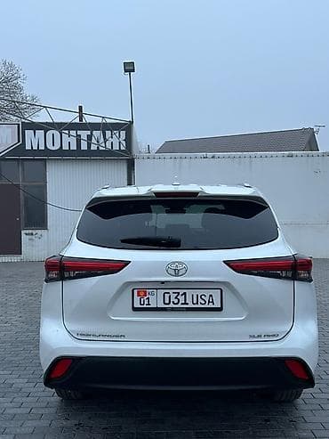 corolla 2016: Toyota Highlander: 2023 г., Автомат, Бензин, Внедорожник — 2