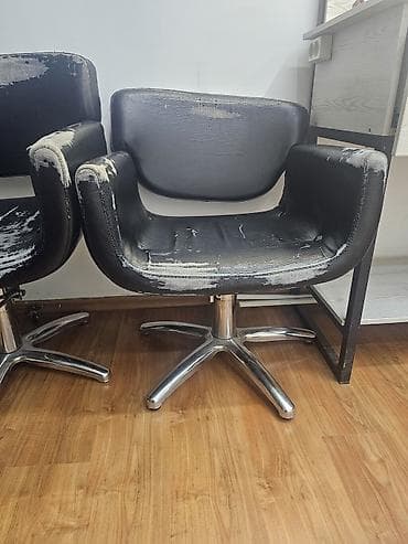 Продаю кресло для салона. механизм рабочий. надо сделать общивку