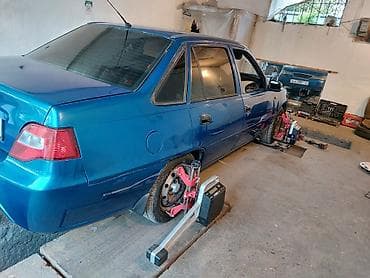 жаз авто: Daewoo Nexia: 2009 г., 1.6 л, Кол менен иштөөчү, Бензин, Седан — 3