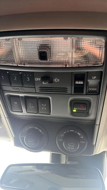 id 4: Toyota 4Runner: 2024 г., 4 л, Автомат, Бензин, Внедорожник — 8