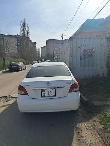 яарис: Toyota Yaris: 2008 г., 1.5 л, Автомат, Бензин, Седан — 4