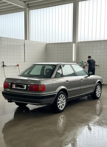 ручка переключения передач: Audi 80: 1993 г., 2.6 л, Механика, Бензиновая, Седан — 3