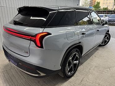 ford edge: 🚗 Neta L 📅 2024 год ⚡ Плагин-гибрид (как Li Xiang) 🔋 До 300 км на — 4