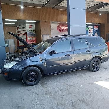 Ford Focus: 2001 г., 1.8 л, Механика, Бензин, Универсал