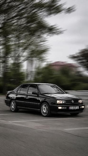 купить вента: Volkswagen Vento: 1993 г., 2 л, Механика, Бензин, Седан — 8