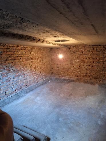 паркинг аламедин 1: Сдаю склад в аренду. Охрана 24/7. Есть электричество. Помещение — 3