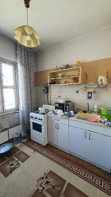 баа: 3 бөлмө, 60 м², 105-серия, 5 кабат, Эски ремонт — 5