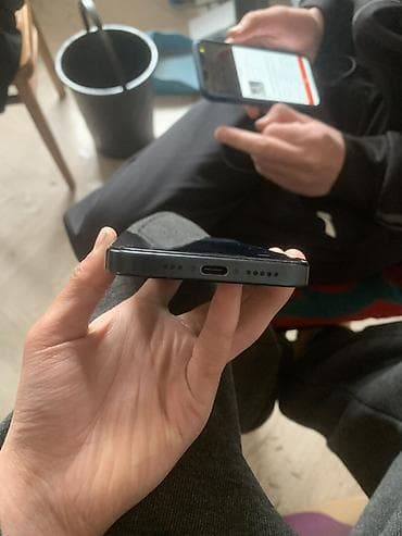 beats studio: IPhone 15 Pro, Б/у, 128 ГБ, Blue Titanium, Чехол, 91 % — 2