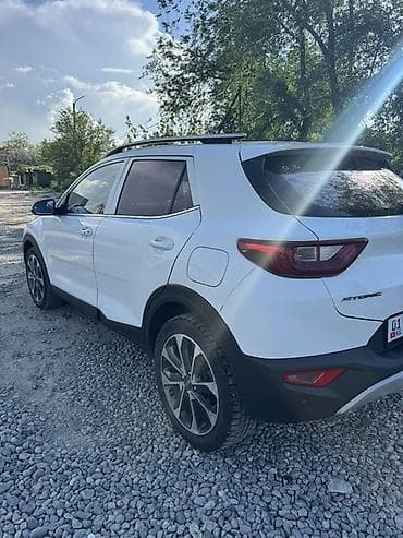 мицубиси спец стар: Kia Stonic: 2017 г., 1.6 л, Автомат, Дизель, Кроссовер — 4