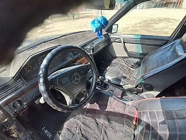 отделка салона авто: Mercedes-Benz W124: 1993 г., 2.2 л, Ручные, Бензин, Седан — 2