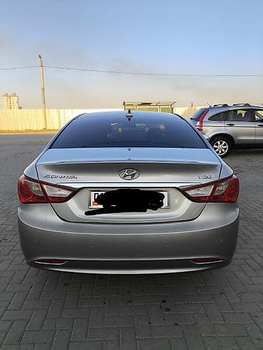 Hyundai Sonata: 2010 г., 0.2 л, Автомат, Бензин, Седан — 3