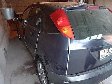 автомобиль бишкек: Ford Focus: 2004 г., 1.6 л, Механика, Бензин, Хэтчбэк — 8