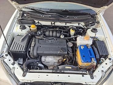 автомобиль daewoo nubira: Daewoo Leganza: 2000 г., 1.5 л, Ручные, Бензин, Седан — 7