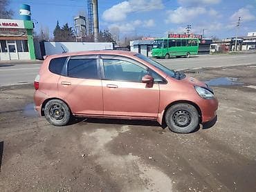 магнитафон на фит: Honda Fit: 2005 г., 1.3 л, Автомат, Бензин, Хэтчбэк — 2
