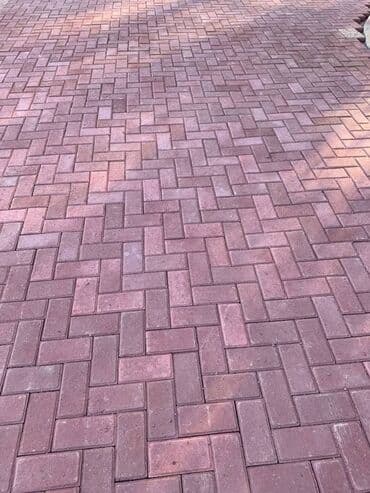 брусчатка бишкек цена: 1.	 #ПрессБрусчатка Выдерживает грузовые авто! Позвонить: 	2 — 2