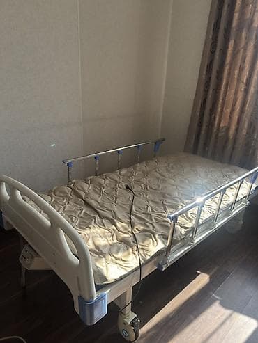 компрес: Медицинская функциональная кровать с противопролежневым матрасом б/у — 1