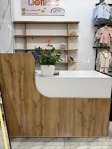 Стойка администратора/кассовая стойка для магазина - Дизайн