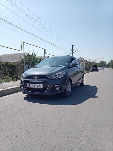 Chevrolet Spark: 2017 г., 1 л, Автомат, Бензин, Хэтчбэк