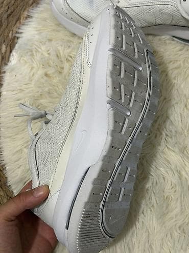 Личные вещи: Кроссовки Nike Air Max AP - Артикул/код модели: CU - Размер по бирке — 4