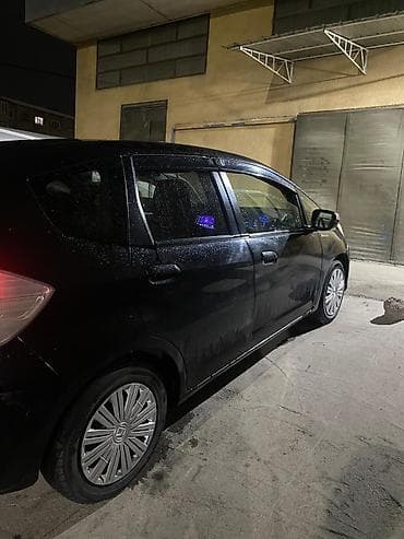 lexus es 300 2003: Honda Fit: 2013 г., Хэтчбэк — 6