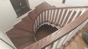 Лестницы и комплектующие на заказ: Деревянная лестница Для дома, Вид дерева: Орех, Форма лестницы: Винтовая, Стиль: Классический — 1