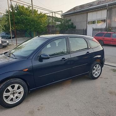 infiniti g: Ford Focus: 2001 г., Автомат, Хэтчбэк — 3