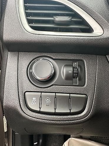 lada 2113: Chevrolet Spark: 2019 г., 1 л, Автомат, Бензин, Хэтчбэк — 3