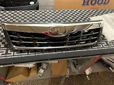 Авто запчасти на Subaru Forester Решетка радиатора новый на Subaru