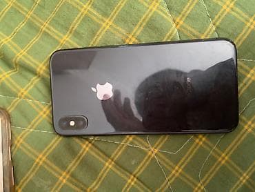 IPhone X 256 ГБ (модель MQAM2LL/A) - Память: 256 ГБ, доступно ~233 ГБ