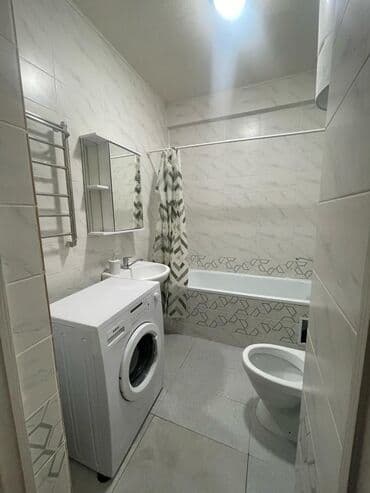 суточная квартиры бишкеке: 2 комнаты, Банные принадлежности, Бронь, Душевая кабина — 3