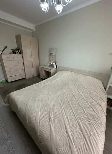 мебель рома: Спальный гарнитур, Б/у, Трюмо, Двуспальная кровать, Комод, ДСП, Самовывоз, цвет - Бежевый — 1