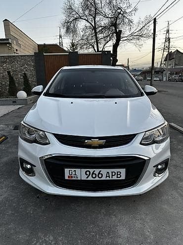 Chevrolet Aveo: 2017 г., 1.4 л, Автомат, Бензин, Седан