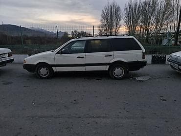 Volkswagen Passat: 1989 г., 1.8 л, Механика, Бензин, Универсал — 1