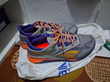 женские махровые халаты больших размеров: Продаю за срочности Nyke Jordan привез из Европы размер 43, 11000 сом — 1