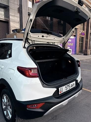 Kia Stonic: 2020 г., 1.4 л, Автомат, Бензин, Хэтчбэк — 3