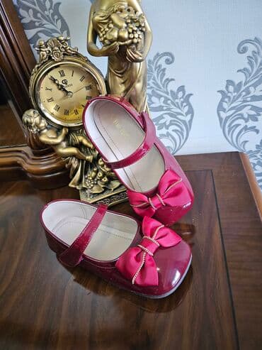 фирменный обувь: Продаю обувь для девочки. Обувь новая или в идеальном состоянии ( 1-2 — 3