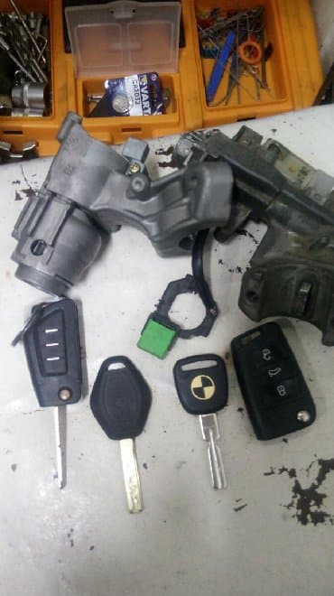авто обшивка: БМВ BMW Ремонт замков зажигание Чип Ключ прописка пульт брелок — 1
