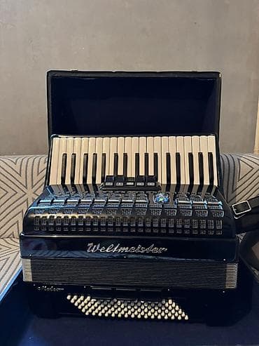 бит машинка: Аккордеон Вельтмейстер метеор, размери 7/8. Абалы жакшы — 2