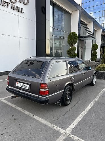 Mercedes-Benz W124: 1991 г., 2.3 л, Механика, Бензин, Седан — 4