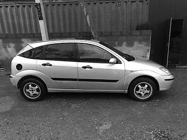 Ford: Ford Focus: 2003 г., 1.6 л, Механика, Хэтчбэк — 2