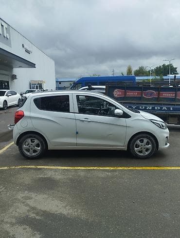 shevralet spark: Chevrolet Spark: 2019 г., 1 л, Автомат, Бензин, Хэтчбэк — 4