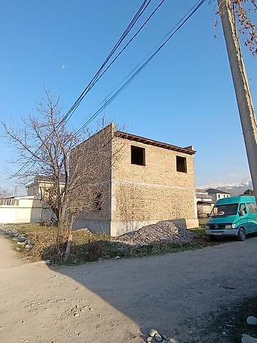 дом в токмаке: Продаётся участок 7 соток с двухэтажным кирпичный домом селе Кой Таш — 1