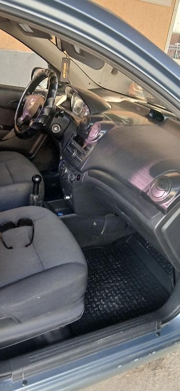 chevrolet onyx: Chevrolet Aveo: 2006 г., 1.2 л, Механика, Бензин, Седан — 4