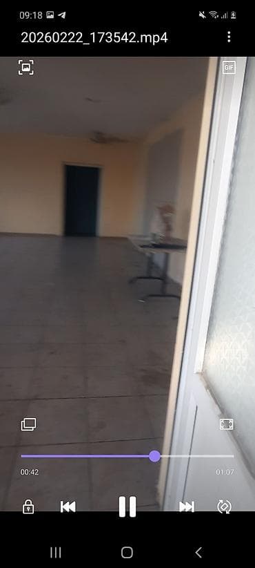 стойка для фото: Сдам в аренду помещение под коммерцию. 50кв - Просторный зал открытой — 3