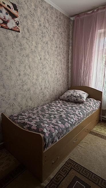 крвать: Односпальная кровать, Б/у, С ящиком для хранения, длина - 205 см — 1