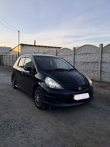Honda Fit: 2007 г., 1.3 л, Вариатор, Бензин, Хэтчбэк