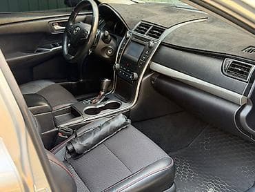 Toyota Camry: 2017 г., 2.5 л, Автомат, Бензин, Седан — 6